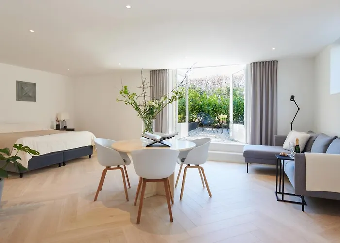 Lunet Den Bosch - Vught Bed and Breakfast *